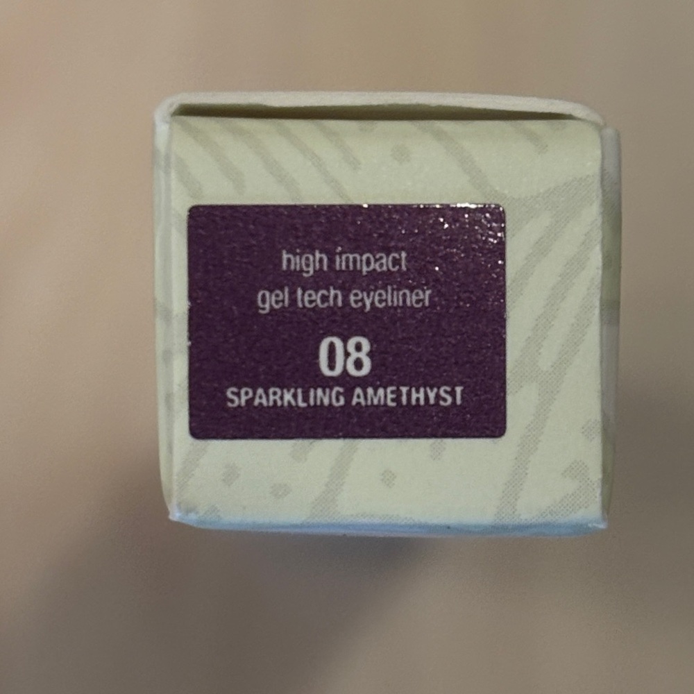 Clinique Gel Tech Eyeliner in Sparkling Amethyst - Picture 4 of 4